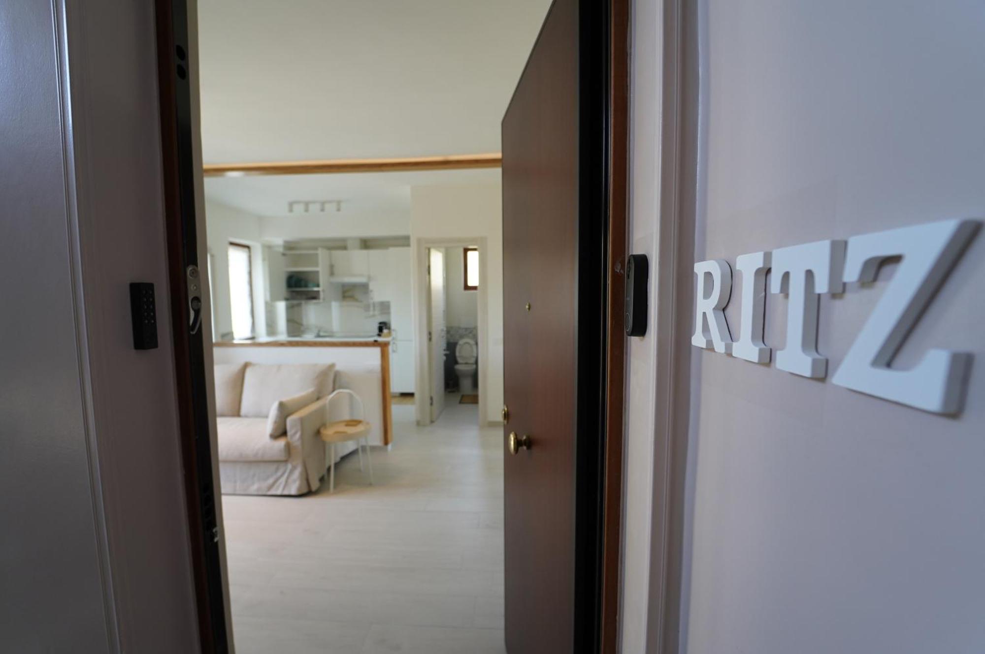Ritz Salerno Apartment Luaran gambar